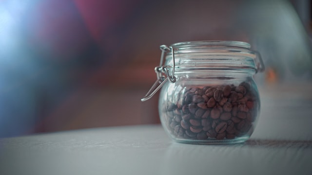 コーヒー豆（密閉ビン）